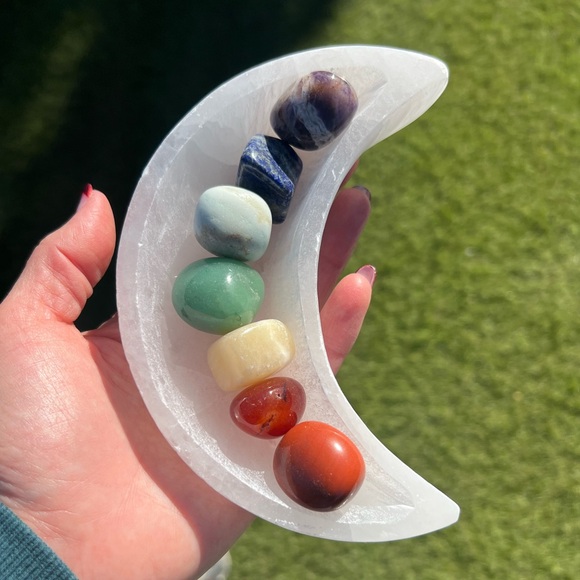 Selenite Crescent Moon Stone Set - Picture 2 of 7